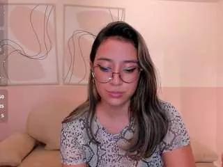 oliviamartin1 from CamSoda is Freechat