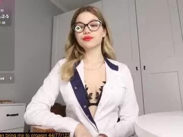 _iowaa_ from Chaturbate is Freechat