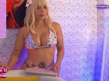 Adablue25 from Chaturbate