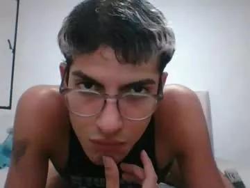 axellatino_ from Chaturbate is Freechat