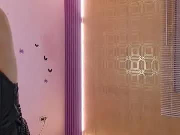 Bella19__ from Chaturbate