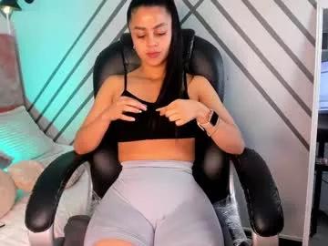 Bella_walker_ from Chaturbate