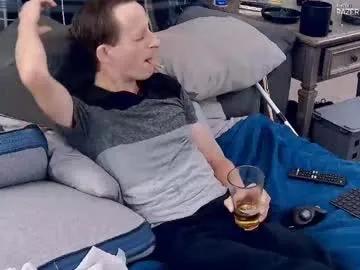 Dilldough405 from Chaturbate