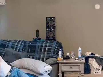 Dilldough405 from Chaturbate