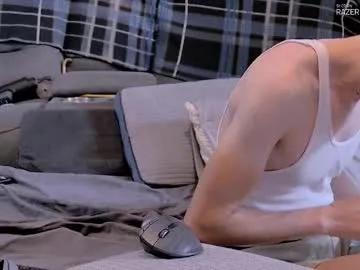 Dilldough405 from Chaturbate