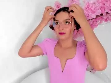 Doll_isa_ from Chaturbate