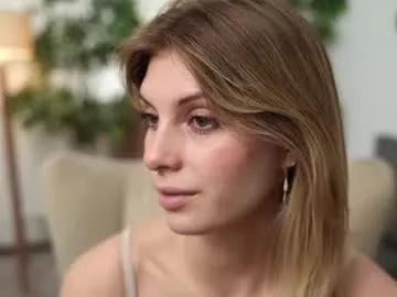 Elegant_vibes from Chaturbate