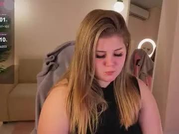 Ellaya_ from Chaturbate