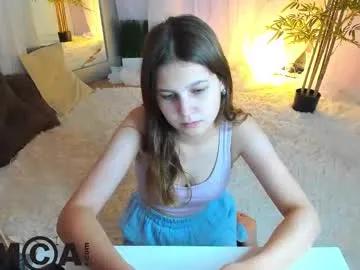 elle_ellise from Chaturbate