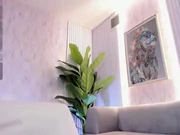 Emelyross_ from Chaturbate