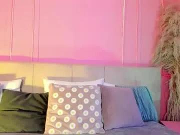 emelyy_carter from Chaturbate