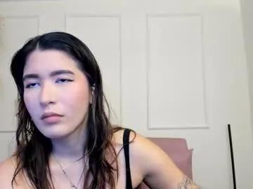 Emiilycutex_ from Chaturbate