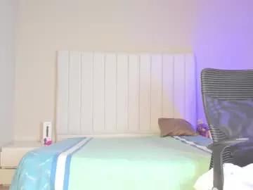 Evelyn_jones__ from Chaturbate
