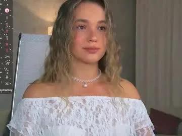 Eviegreens from Chaturbate