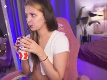 Fluffy_waffles from Chaturbate