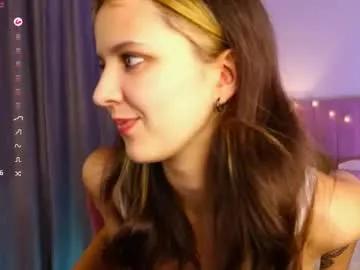 Fluffy_waffles from Chaturbate