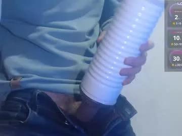 grayhorny on Chaturbate