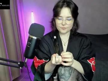 Hell_hotline from Chaturbate