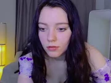 Holly_kittenss from Chaturbate
