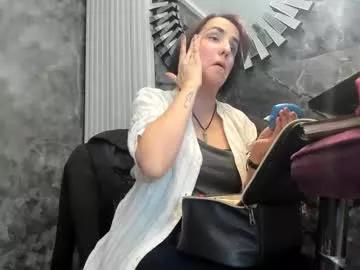 Isisblakee from Chaturbate