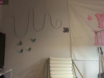 Izzyishottttt from Chaturbate