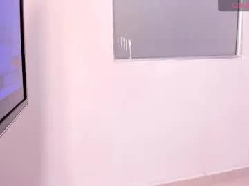 karola_cute_ from Chaturbate is Freechat