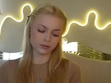 kelly_peachpiee from Chaturbate is Freechat