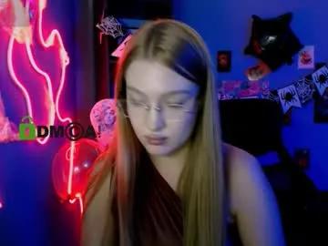 kiki_yourlove from Chaturbate is Freechat