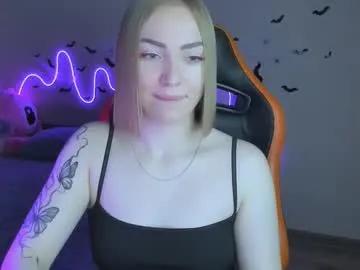 Larakrein_lk from Chaturbate