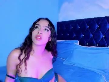 Laylaa_fox from Chaturbate