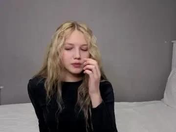 Lil_tasty33 from Chaturbate