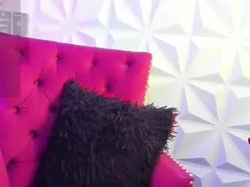 Lilyqueen_cg from Chaturbate