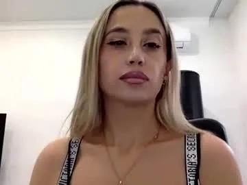 linavora from Chaturbate is Freechat