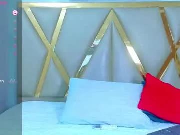littleebonymommy from Chaturbate