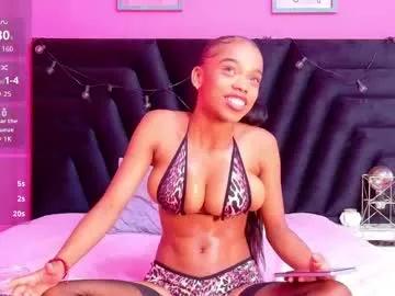 littleebonymommy from Chaturbate