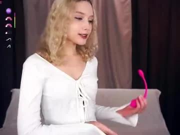 luellazahnen from Chaturbate