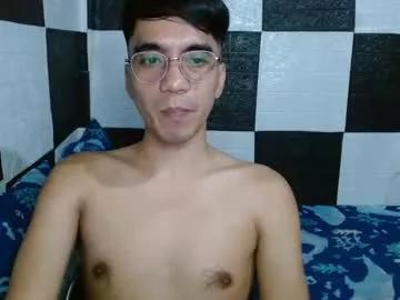 Massive_boner02 from Chaturbate