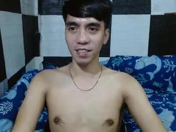 Massive_boner02 from Chaturbate