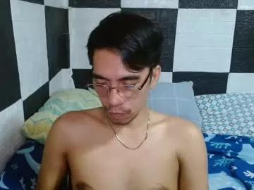 Massive_boner02 from Chaturbate