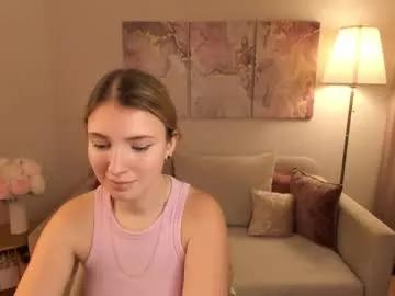 Milinafox from Chaturbate