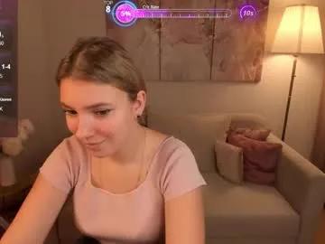 Milinafox from Chaturbate