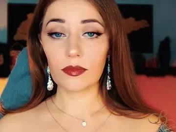 Missbeverlymills from Chaturbate