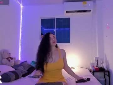 Molly_g18 from Chaturbate