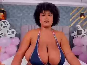 Niiamoore_ from Chaturbate