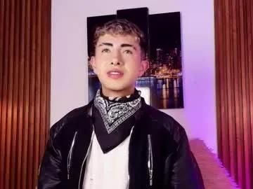 noah_xitruxx from Chaturbate is Freechat