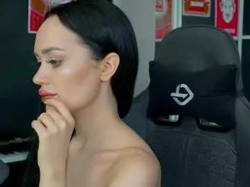Queenaliss from Chaturbate