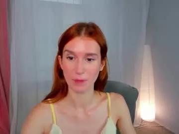 Sallybiscuit from Chaturbate