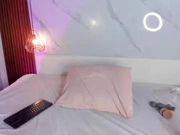 Sara_zc from Chaturbate