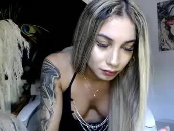 saragoddesshot from Chaturbate