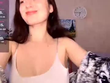 sensuallucy233 from Chaturbate is Freechat